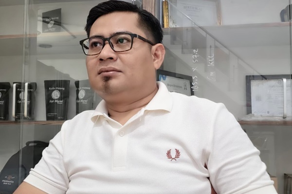 Pemerhati politik dan pemerintahan, Andri Kurniawan